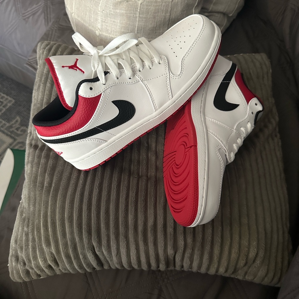Air Jordan 1 low